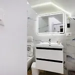 Sylari 1 Center