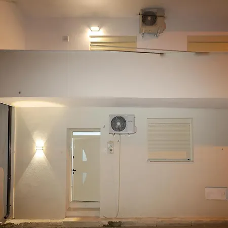 Sylari 1 Center Berat
