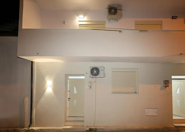 Sylari 1 Center Berat
