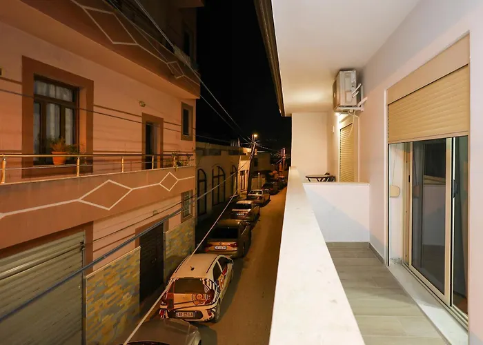 Sylari 1 Center Apartment Berat